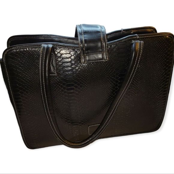 Totes Faux Leather Alligator Pattern Black Large Shoulder Bag - Picture 2 of 7